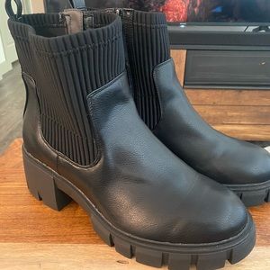 Chelsea Boots Wide Torrid Black Winter Platform